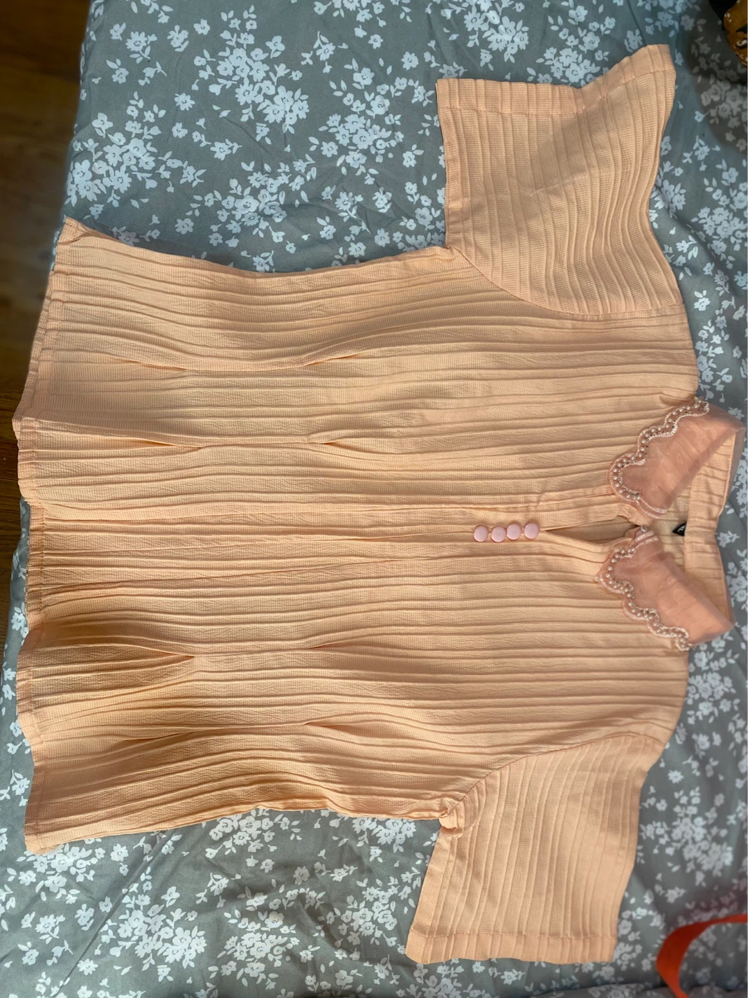 Peach Pleated Short Sleeve Top with Pearl Collar XL - photo 3