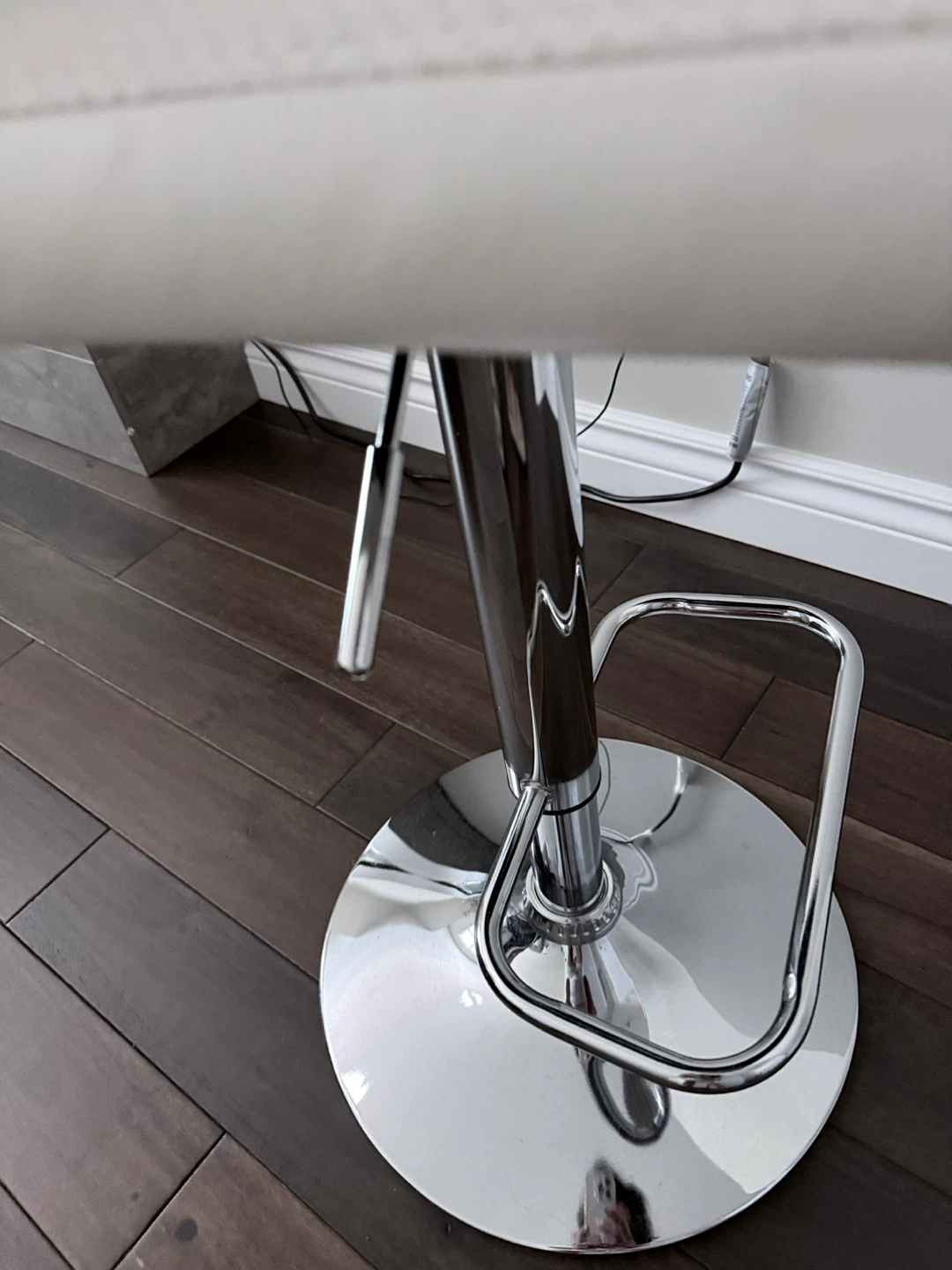 Adjustable Swivel Bar Stool - photo 4