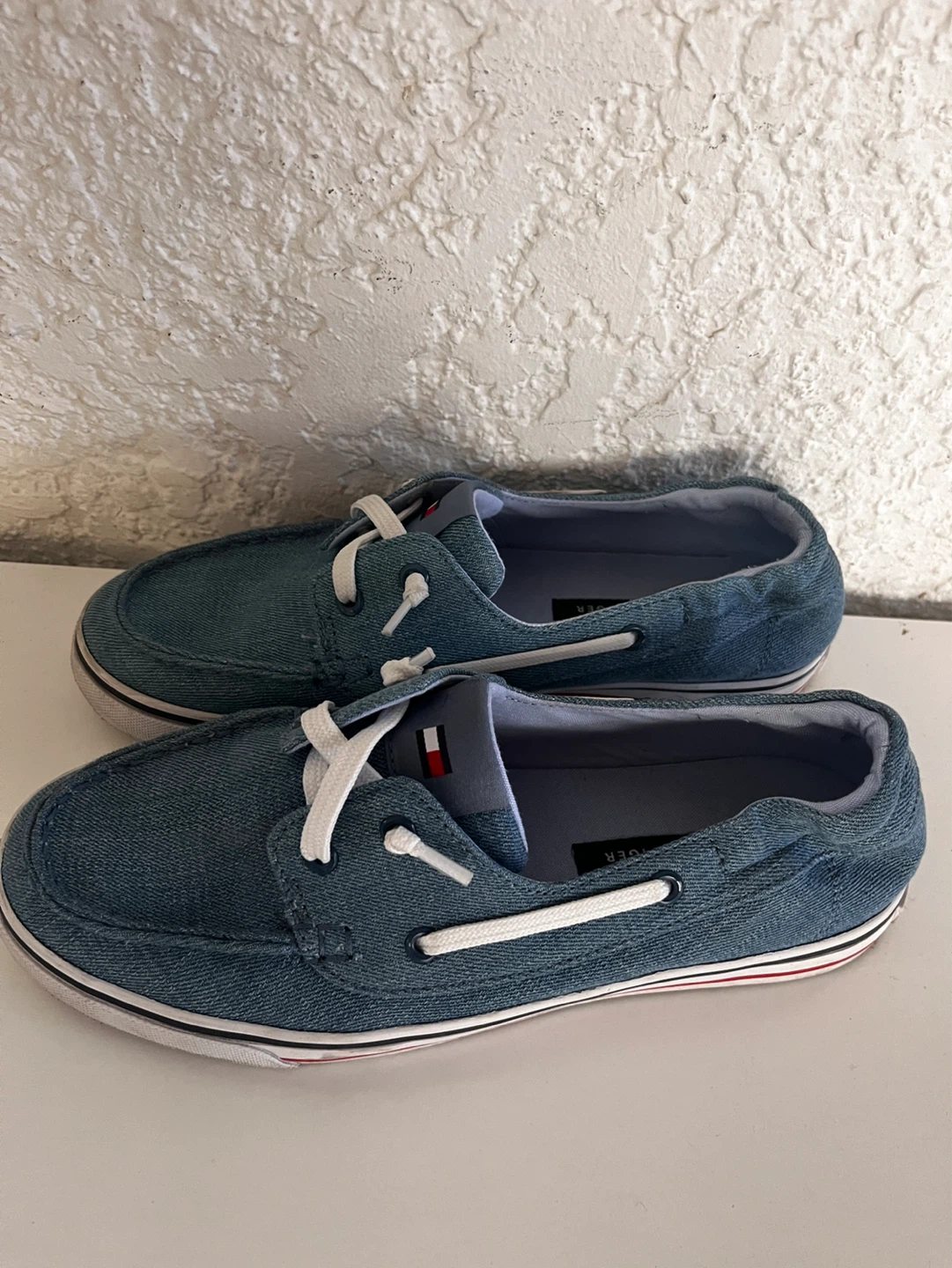 FREE 7.5size unisex shoes - photo 2