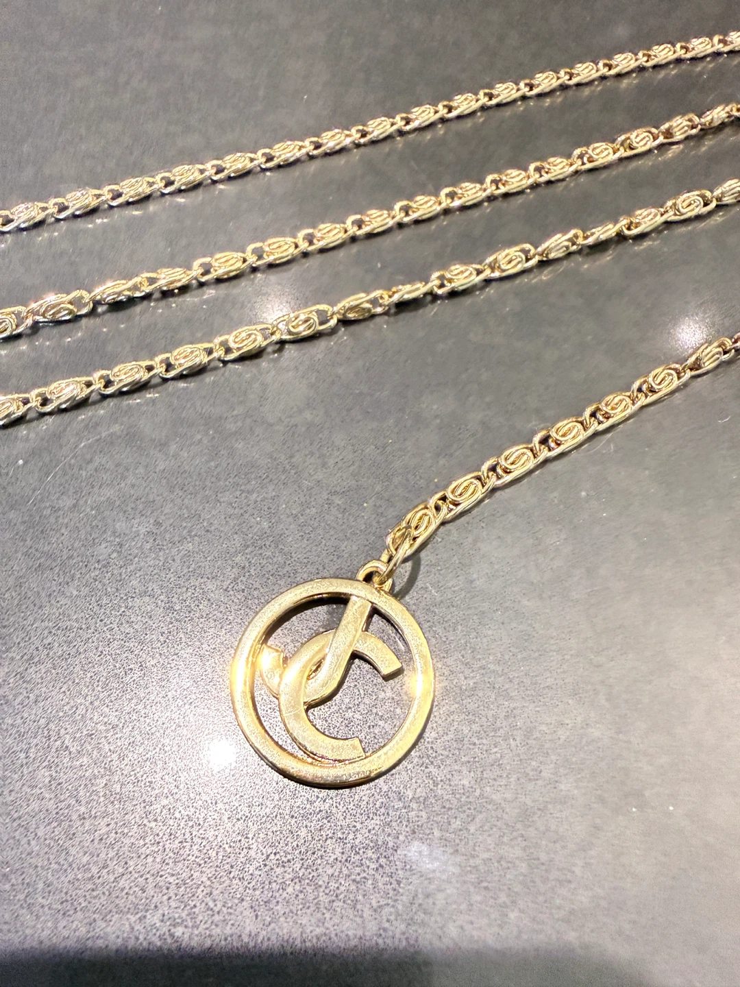 Necklace or waist belt