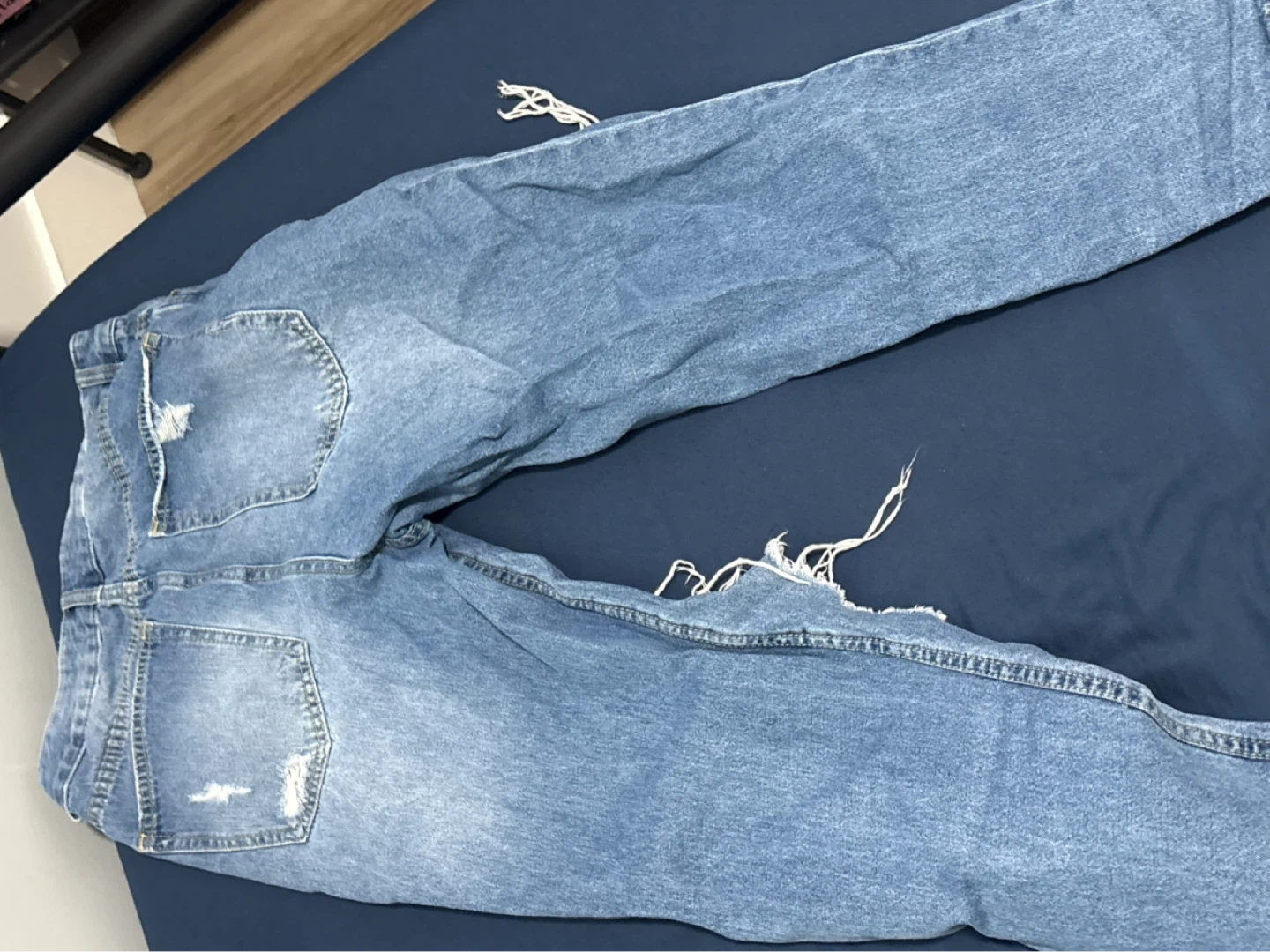 Light Wash Ripped Jeans