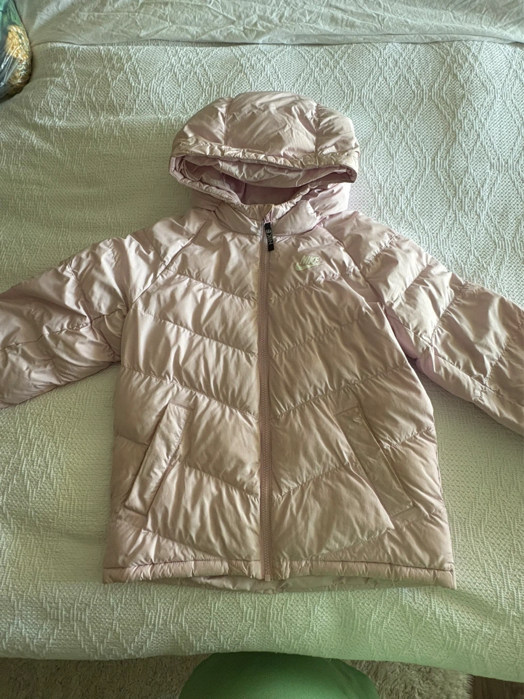 Girls Nike Puffer Jacket - Light Pink Size L