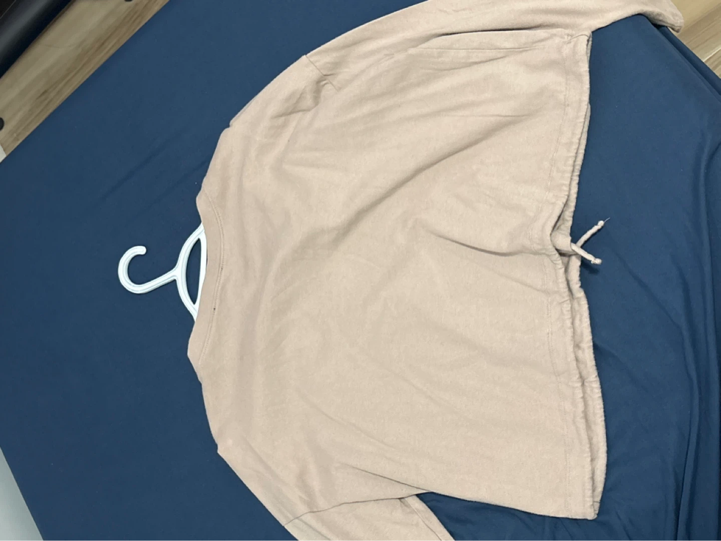 Forever 21 cropped long sleeve shirt