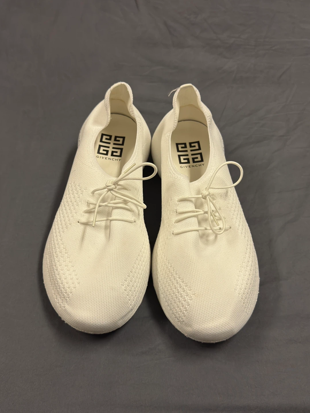 Givenchy White low top TK-360 UNISEX size 40