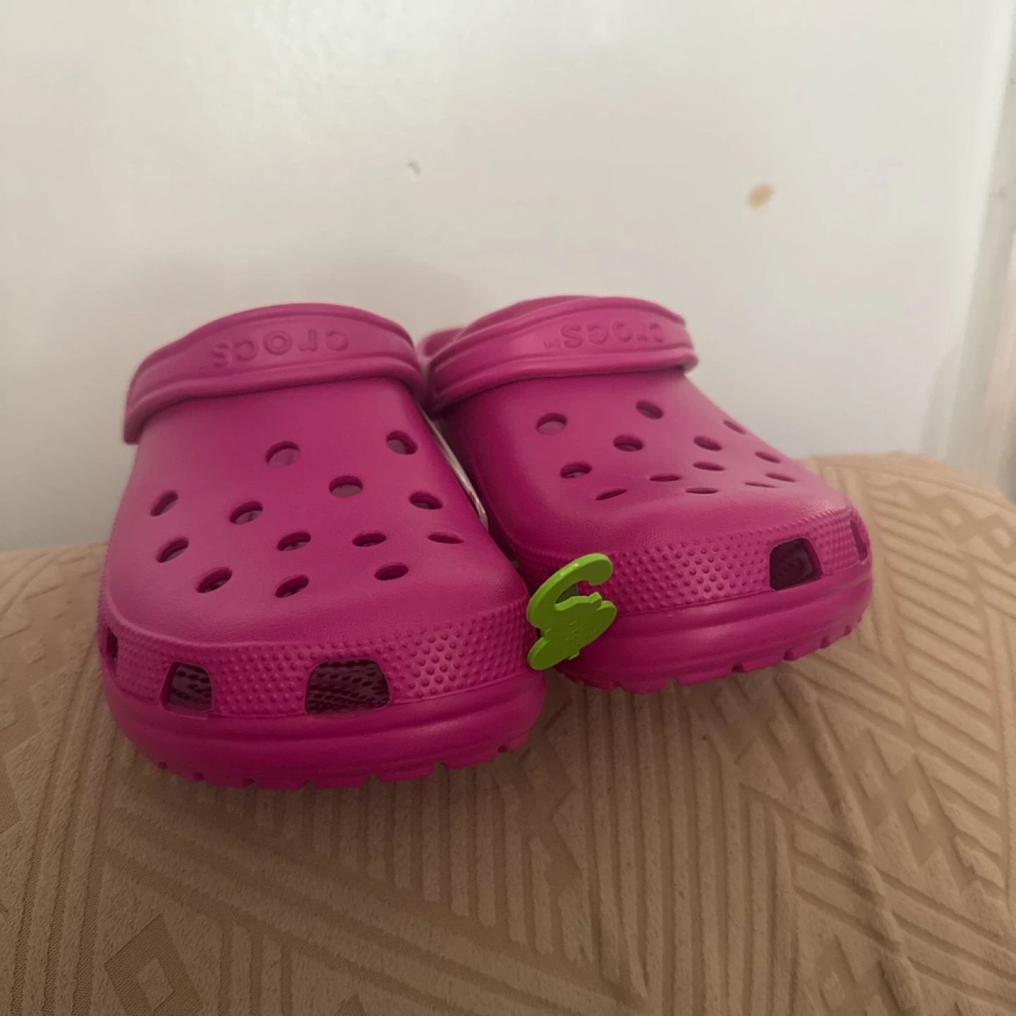 Women’s Crocs Clogs Size 11 Pink