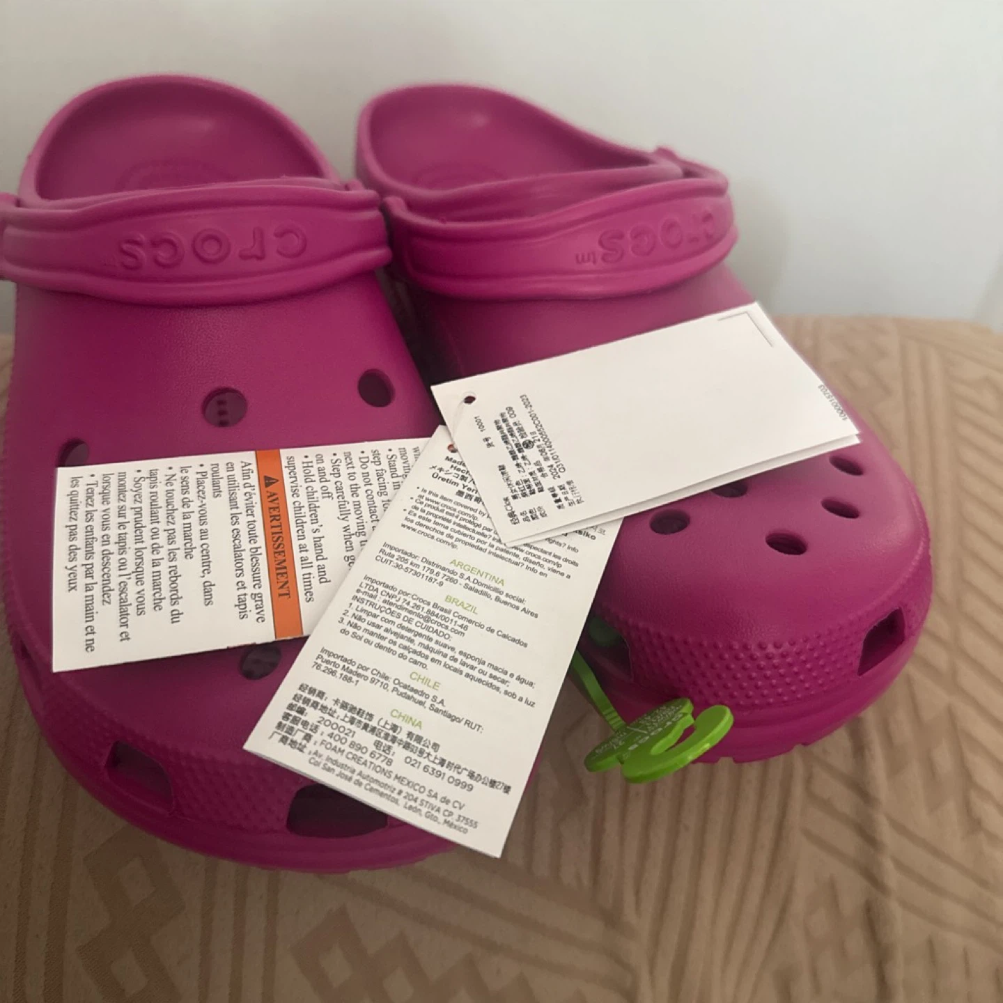 Women’s Crocs Clogs Size 11 Pink - photo 4