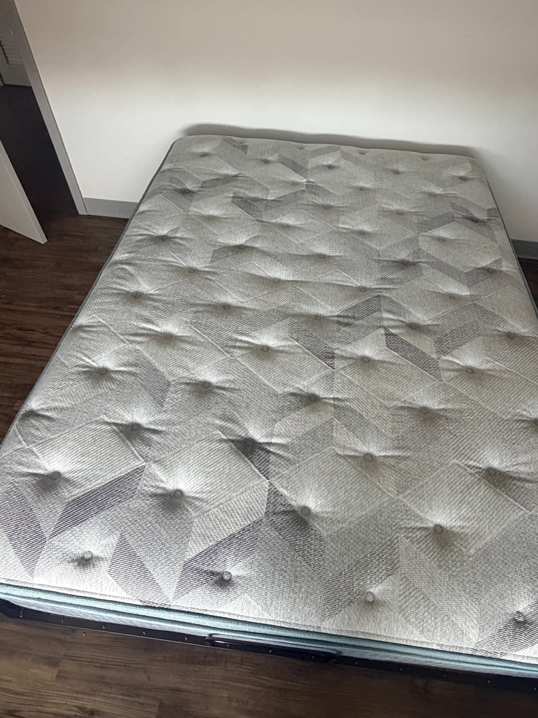 BeautySleep Queen Mattress - photo 2