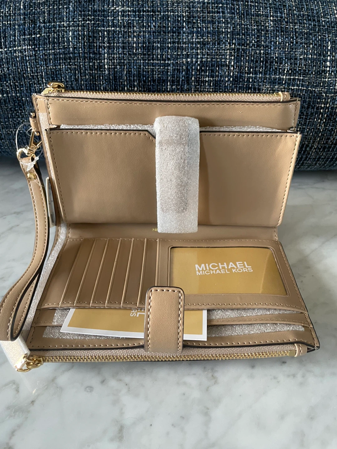 Michael Kors Signature Wallet (Brand New with Tags) - photo 3