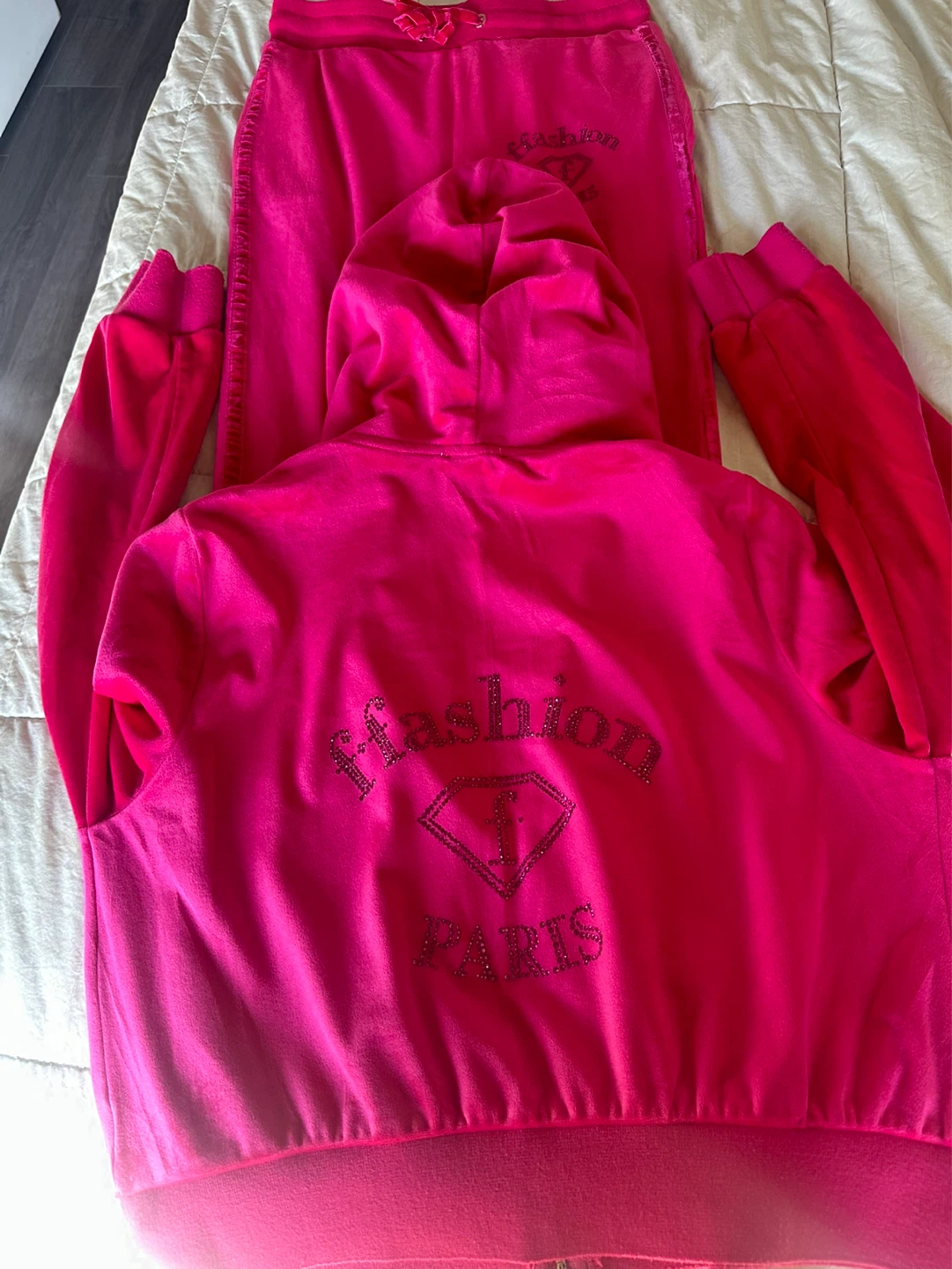 Juicy Couture Velour Tracksuit Set - photo 3