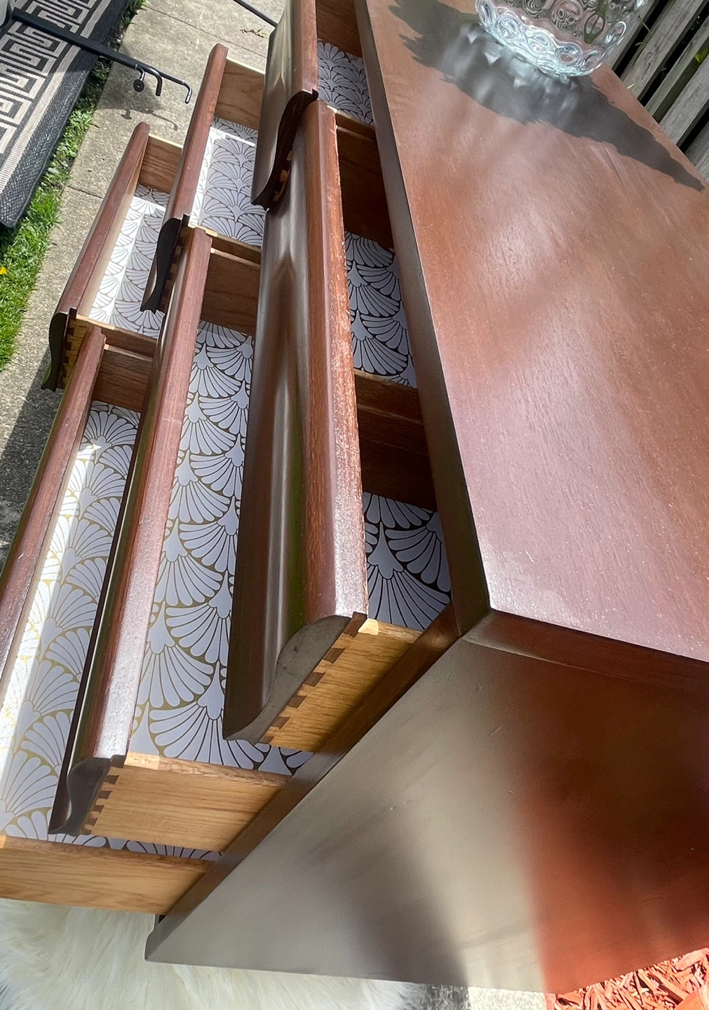 Beautiful MCM UNITED 6 drawers dresser/credenza - photo 4