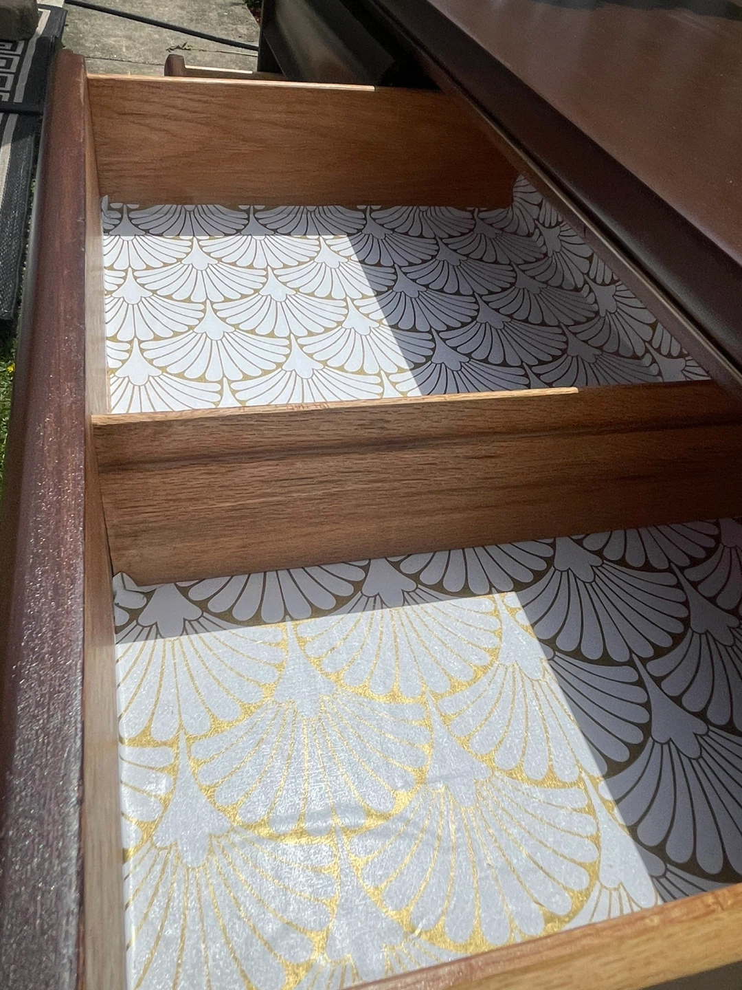 Beautiful MCM UNITED 6 drawers dresser/credenza - photo 3