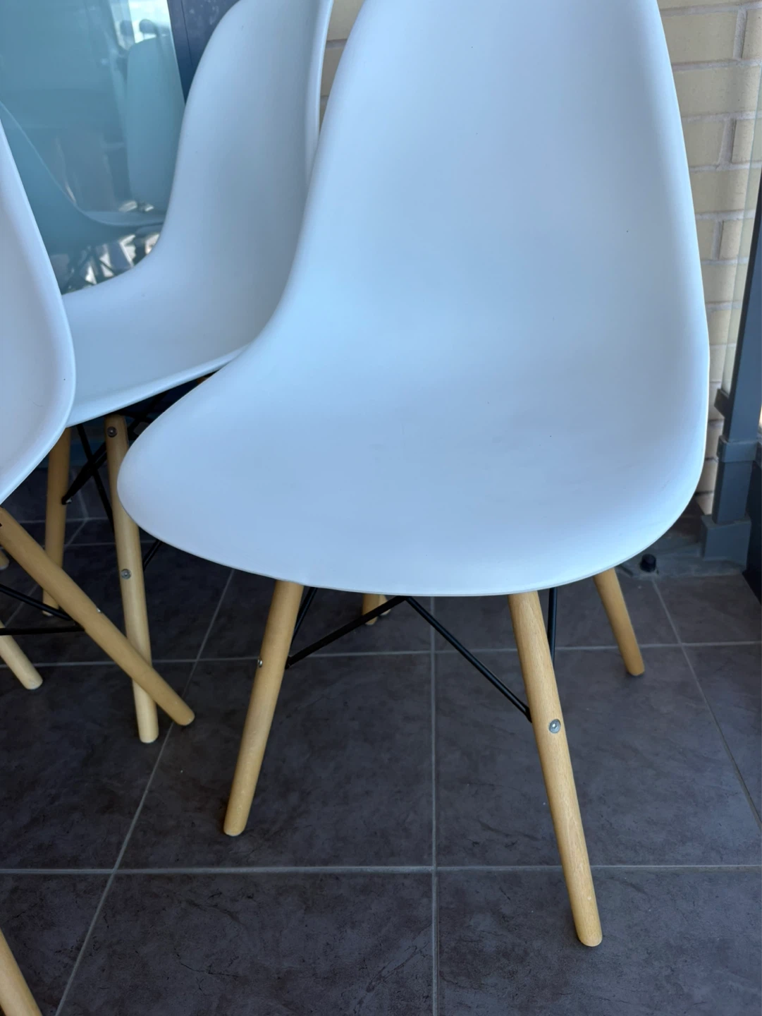 4 chairs for sale, great condition - photo 2