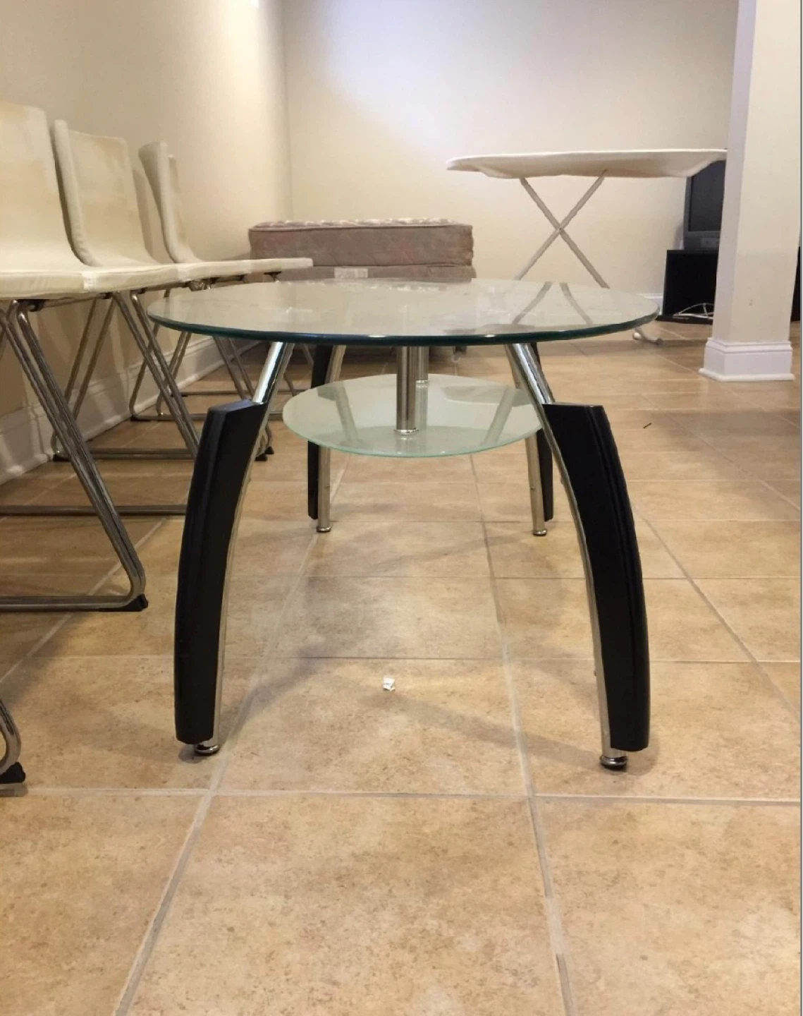 3 piece, Oval glass coffee table with two side tables - photo 2