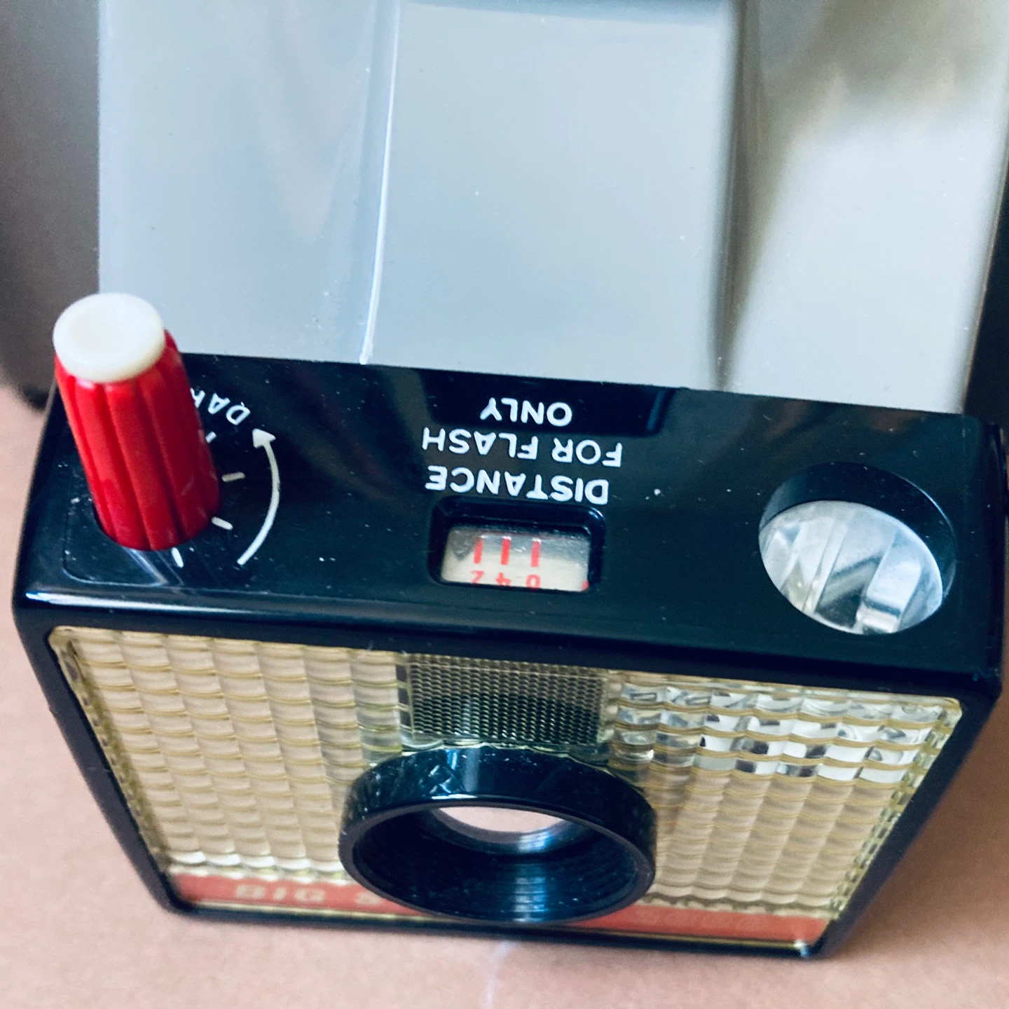 Vintage 1960s Polaroid Big Swinger Camera with Box and Manual - photo 3