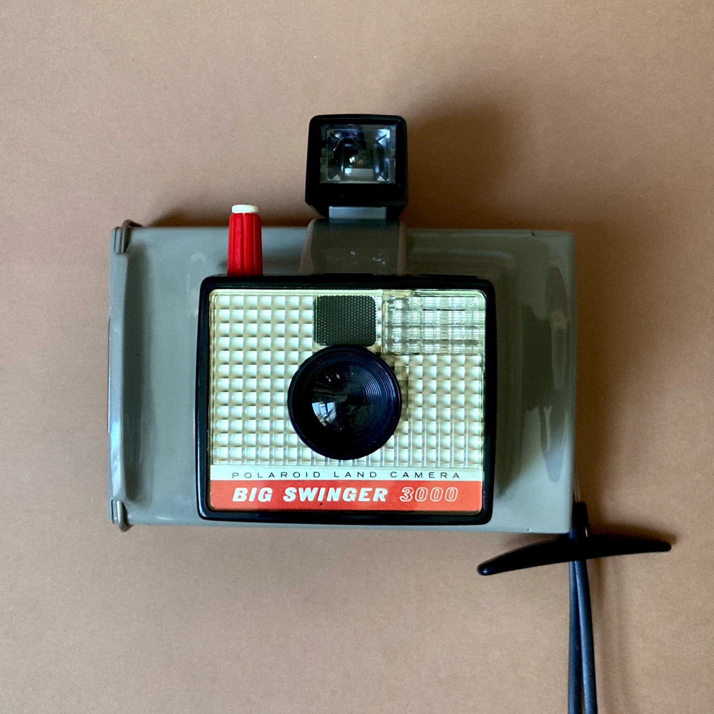 Vintage 1960s Polaroid Big Swinger Camera with Box and Manual - photo 2