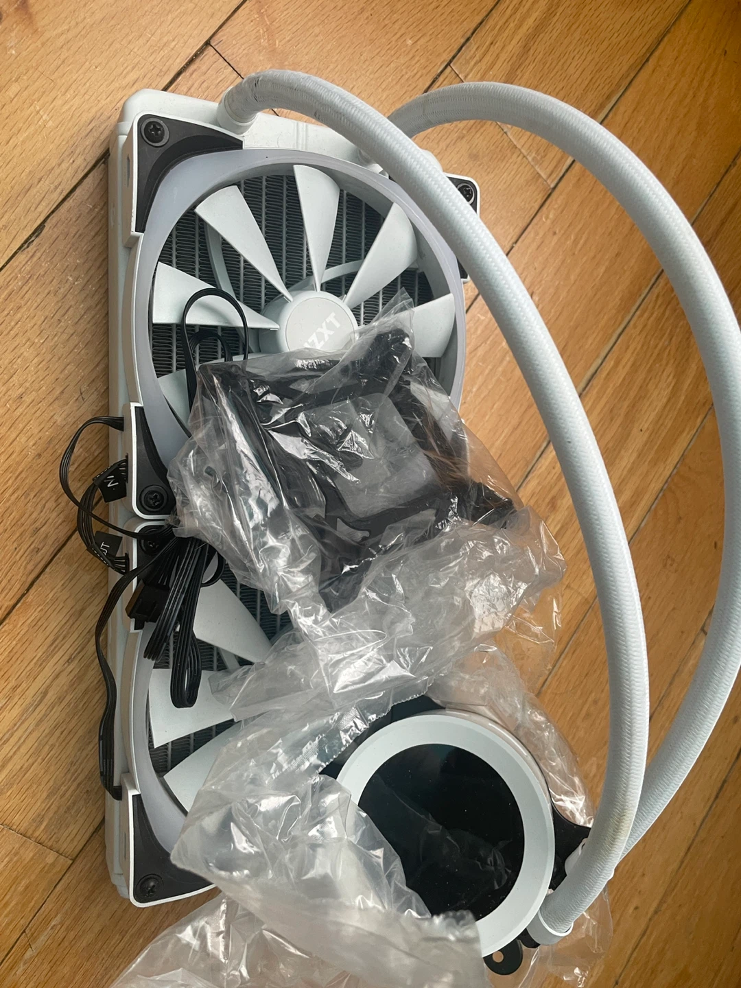 NZXT Kraken Z63 RGB 280mm AIO Liquid CPU Cooler - photo 2