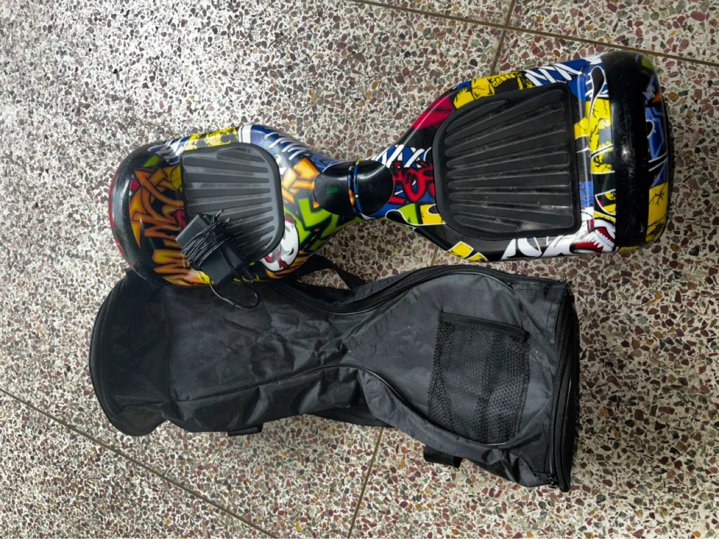 Weelmotion Hoverboard with Carrying Bag and charger