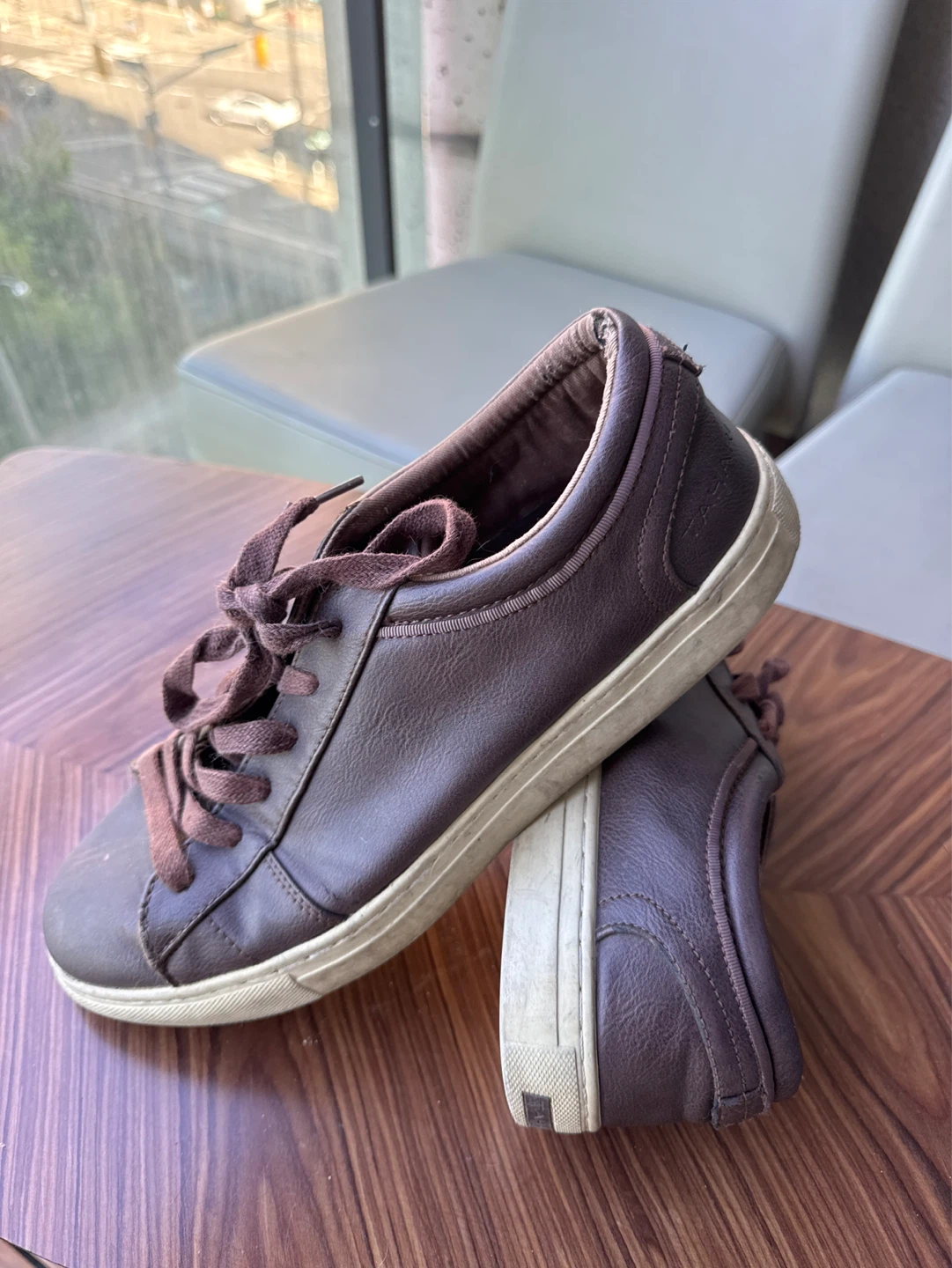 Tahari Brown Leather Lace-Up Sneakers - photo 3