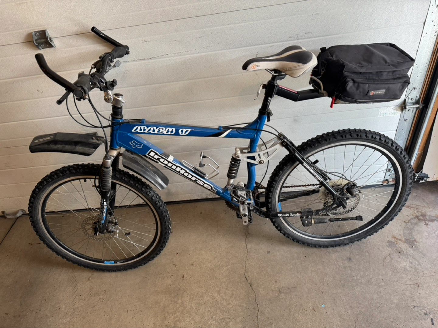 Full Suspension Aluminum Mountain Bike with Disk Brakes