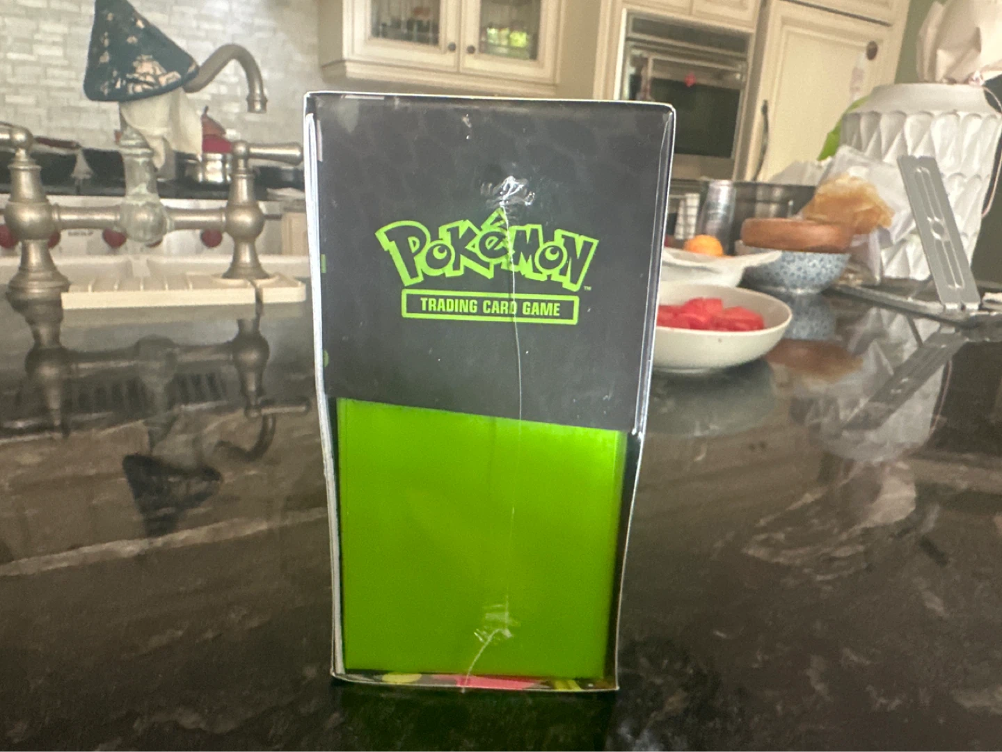 Perfect order etb Pokémon center - photo 3