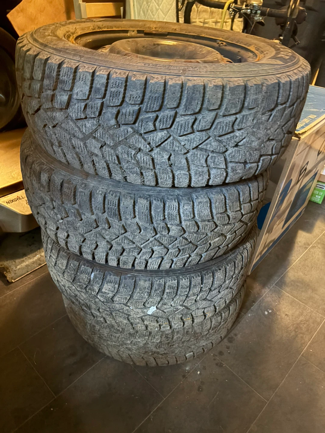 4 x Toyo Observe GSi-5 Winter Tires
