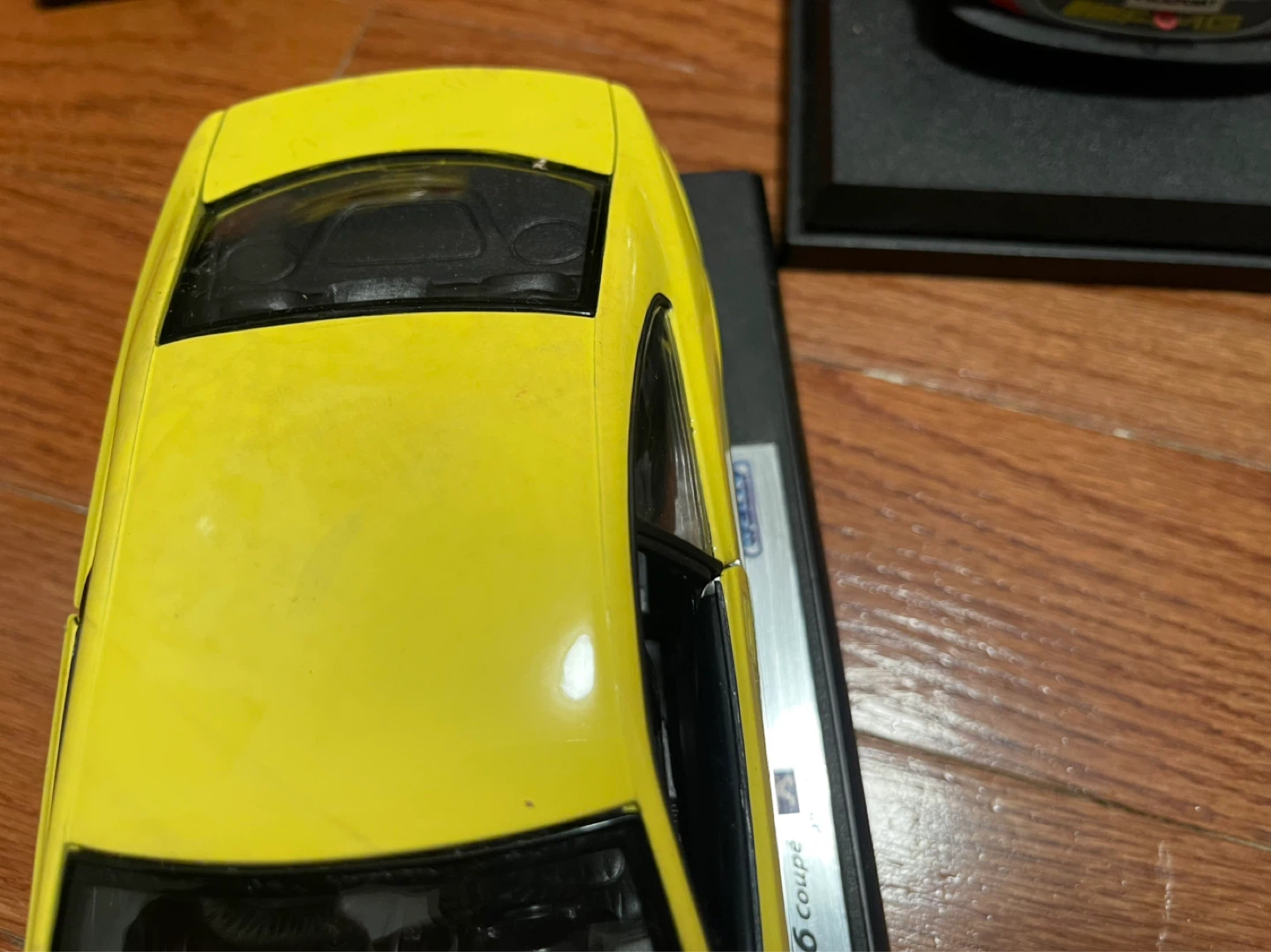 Yellow Peugeot 406 Coupe Model Car - photo 4