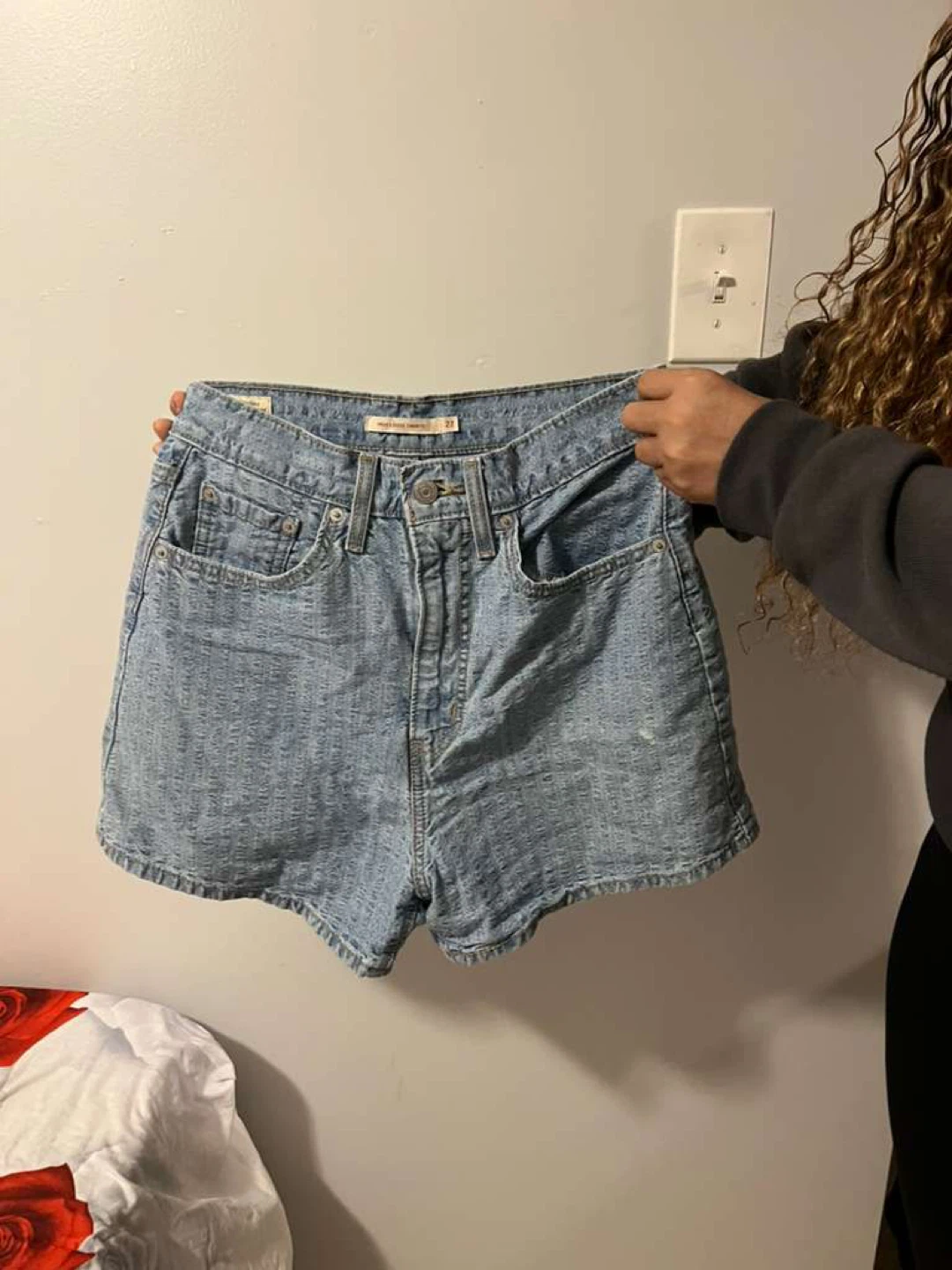 Levi's Women's Denim Shorts Size 28