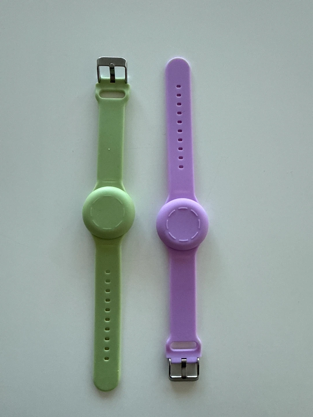 2 Silicone Watch Bands for Apple AirTag - photo 2