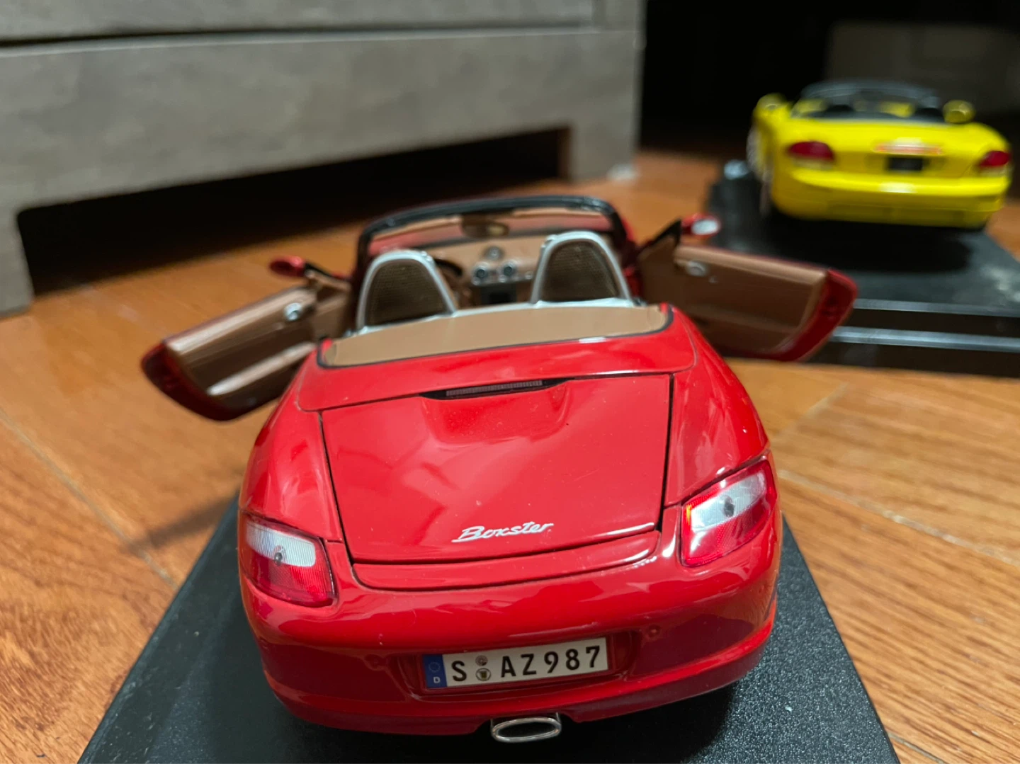 Red Porsche Boxster Model Car - photo 3
