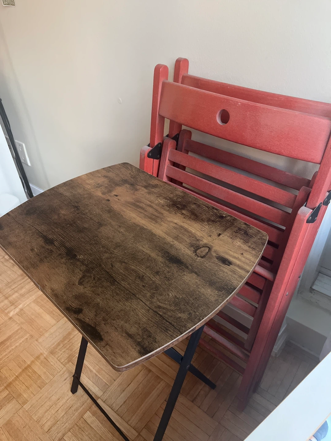 Coffee table and balcony chairs