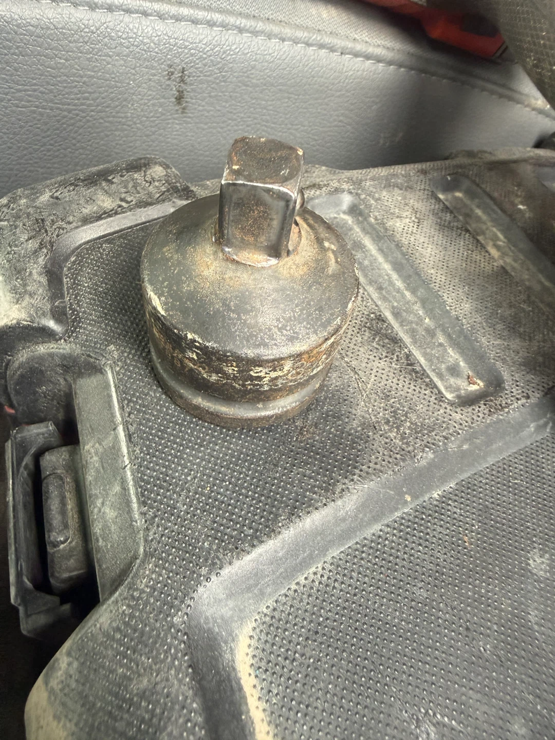 Milwaukee M18 FUEL 3/4 Impact with 3.0 Battery and Charger - photo 4