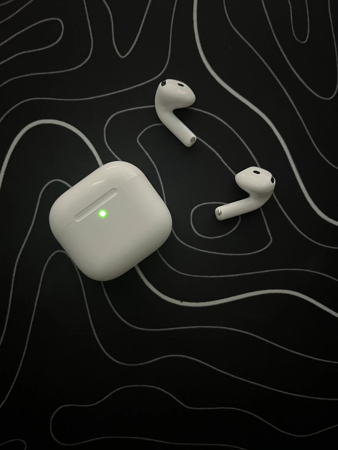 AirPods 4