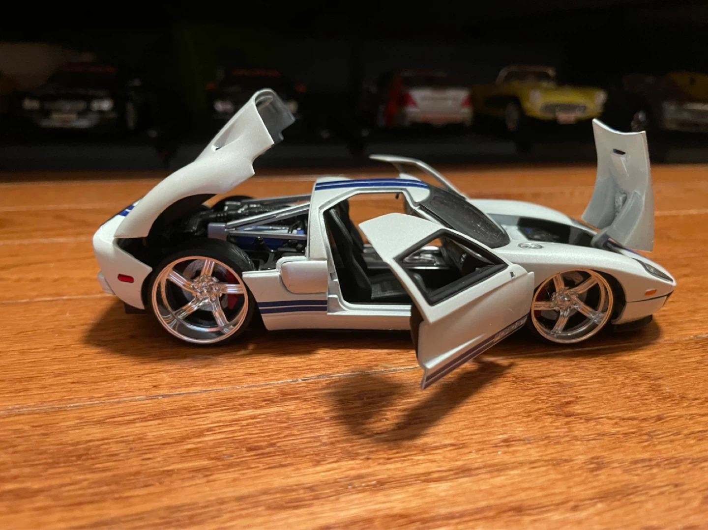 Ford GT Toy Car - White with Blue Stripes - photo 2