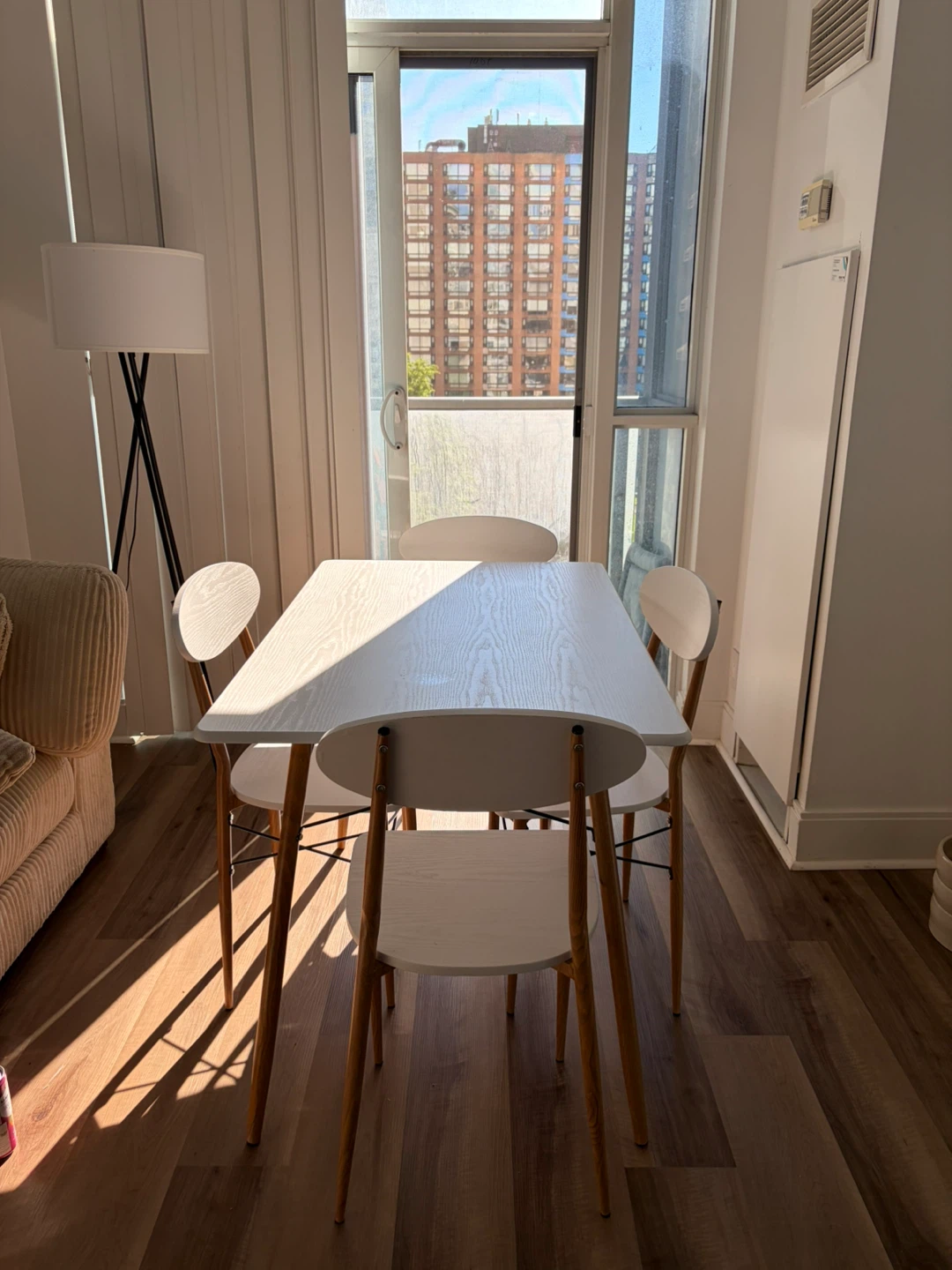 White Dining Table with 4 Chairs - photo 2