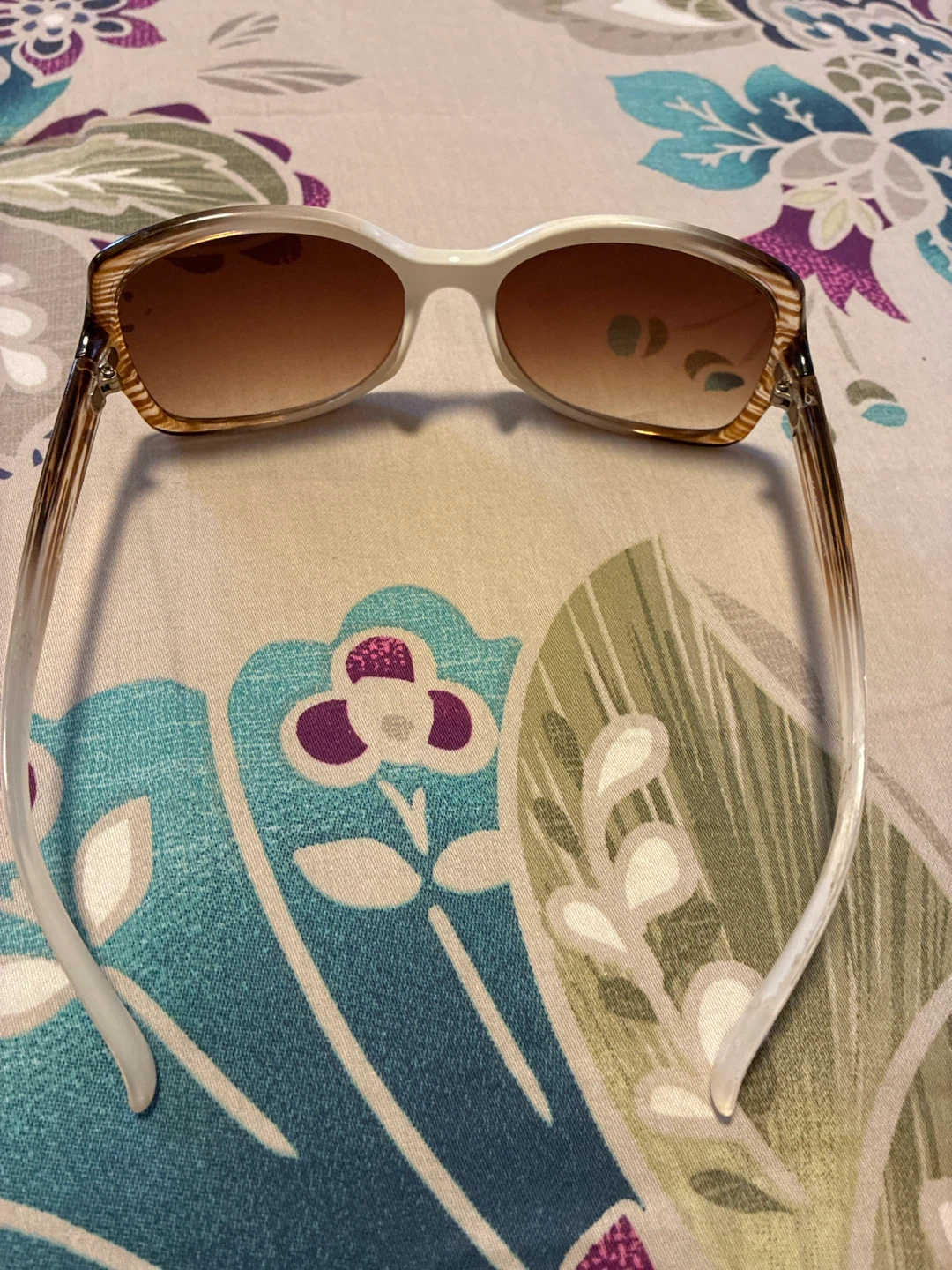 Chic Fashion Sunglasses - Brown Gradient Lenses - photo 3