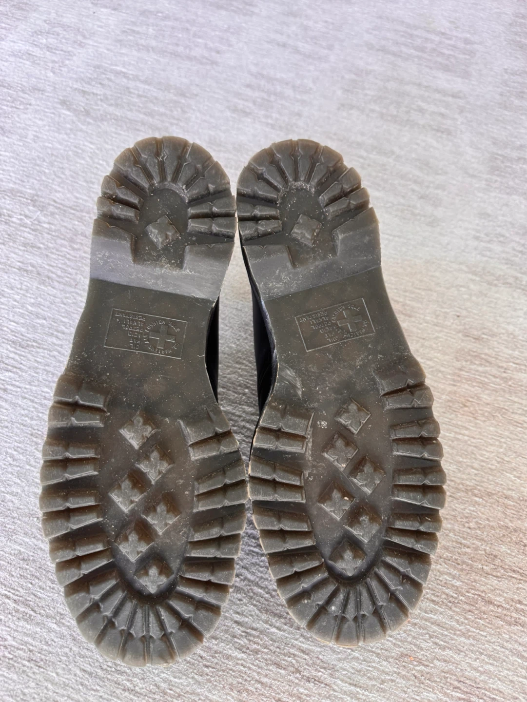 Dr. Martens Heart Shoes size W11 - photo 3