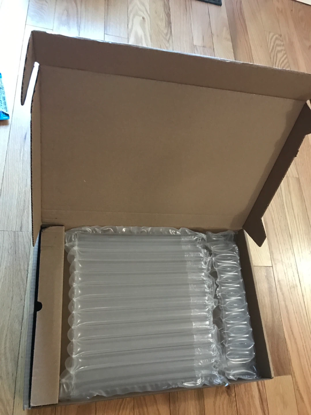 New Laptop Sleeve with Air Cushion Packaging - photo 2