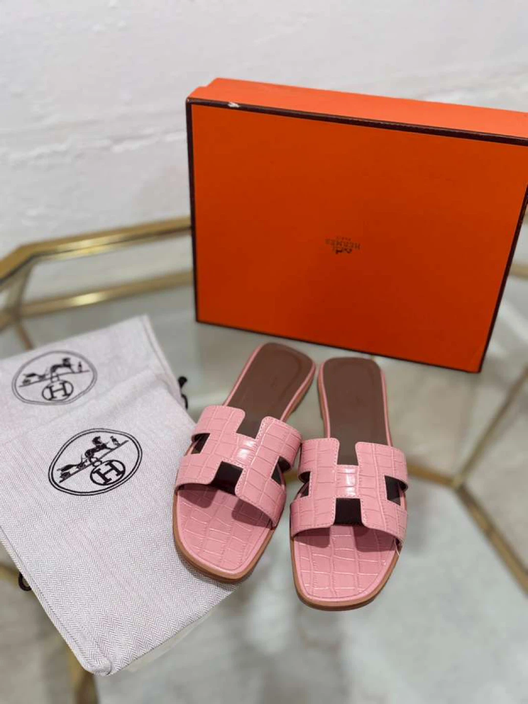 Hermes Pink Crocodile Embossed Leather Slides Sandals - photo 3