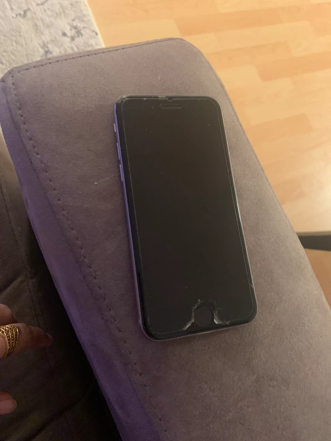 IPhone 6 Silver 16 GB unlocked with 80% battery health