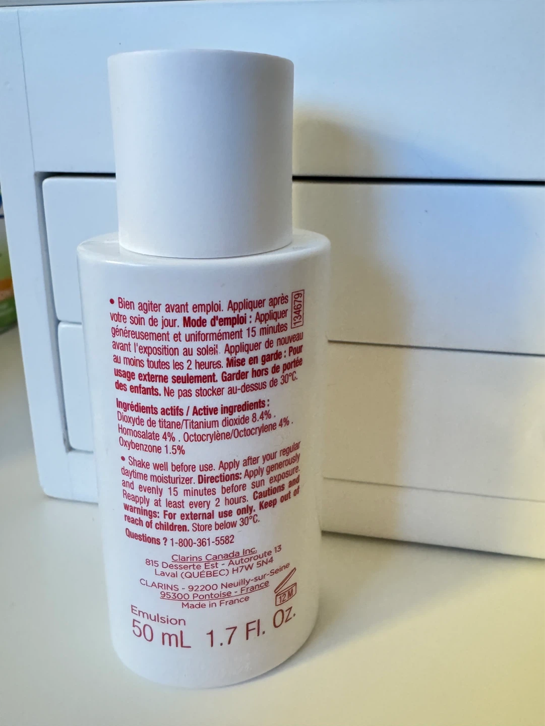 Clarins UV 50 Tinted Sunscreen in Light - photo 2