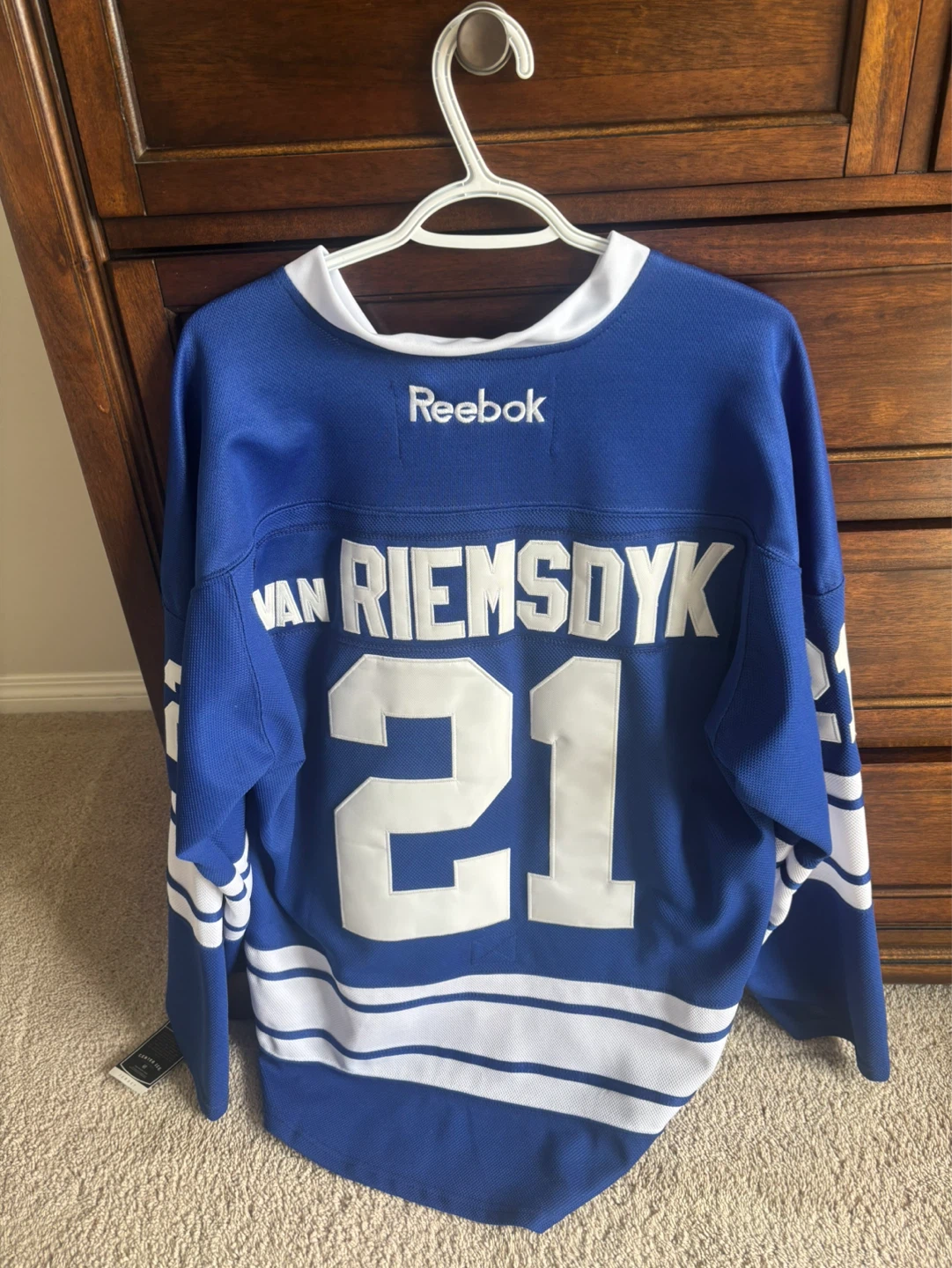 James van Riemsdyk Toronto Maple Leafs jersey - photo 2