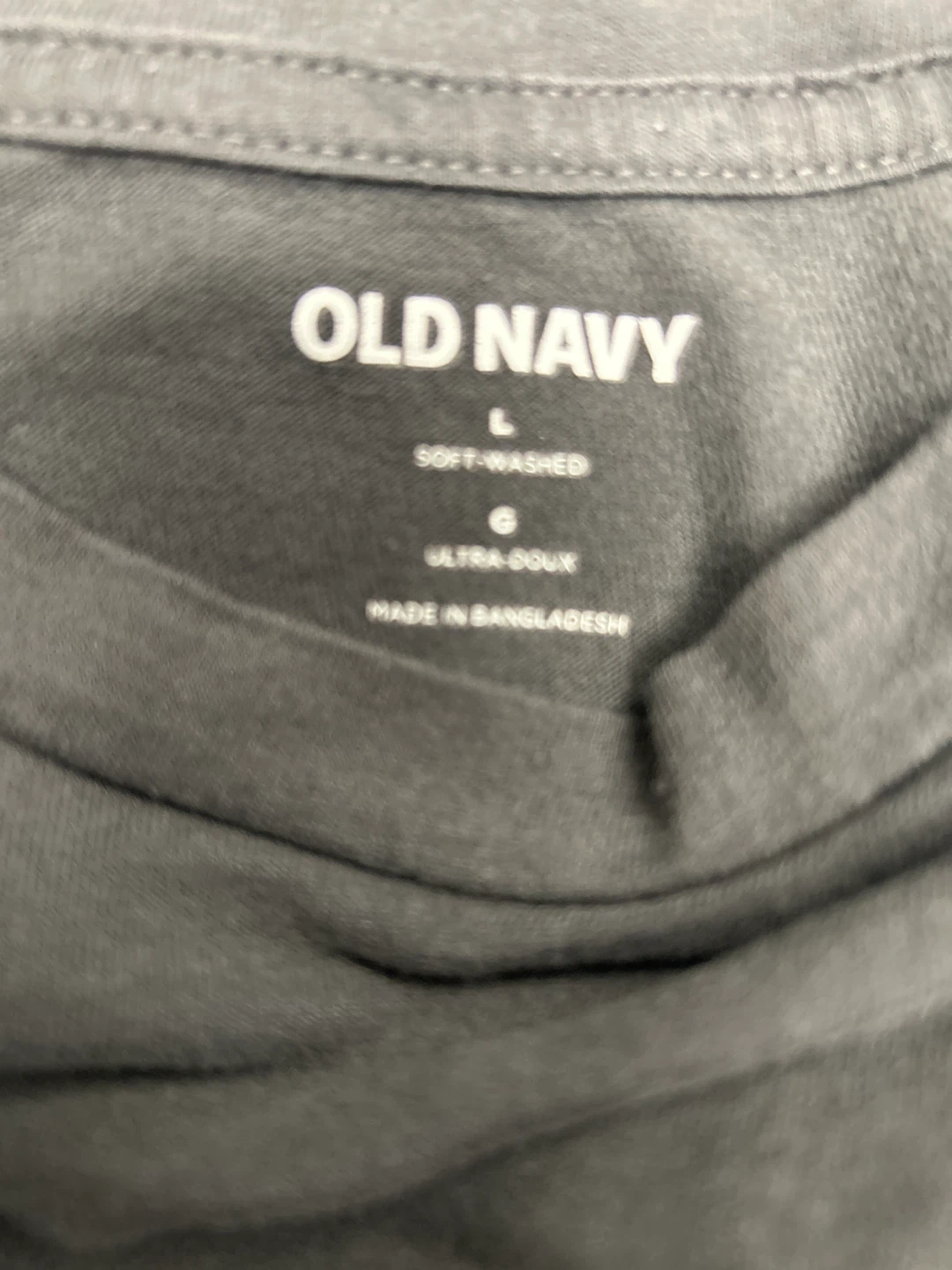 Old Navy Graphic T-Shirt - photo 5