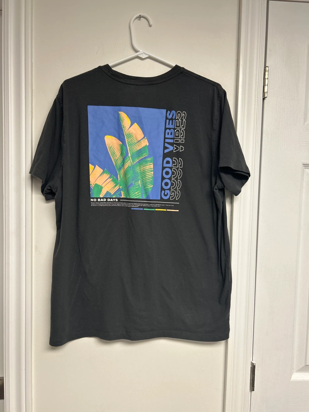 Old Navy Graphic T-Shirt - photo 3