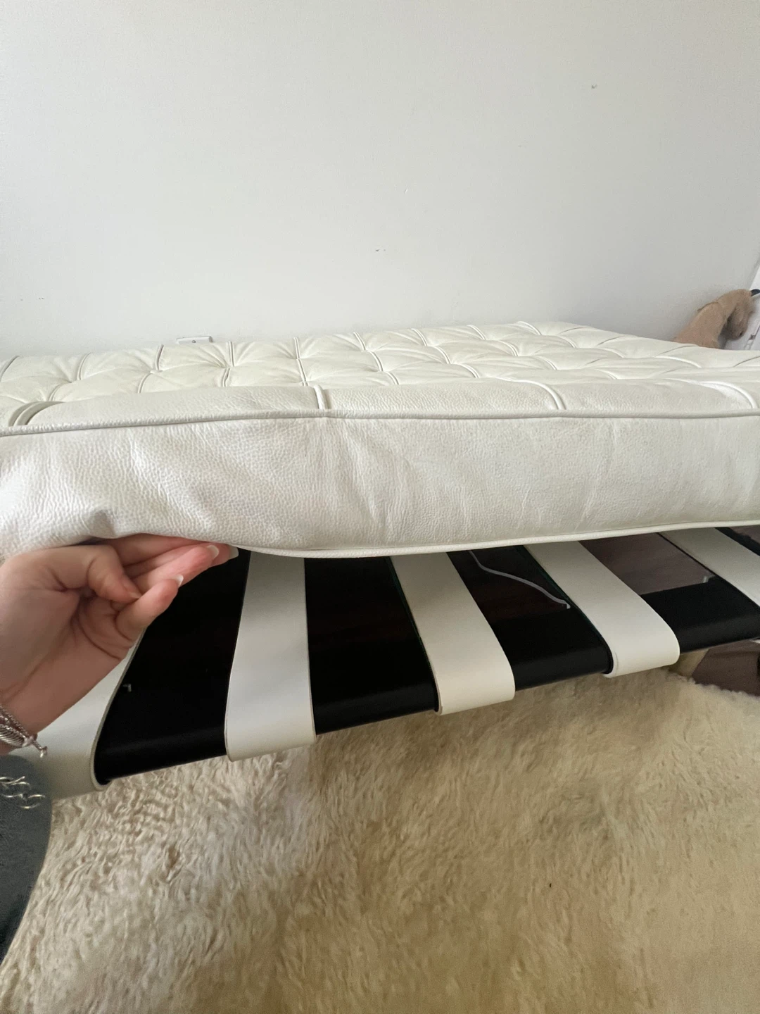 Barcelona Style Chaise - White Leather (Need gone ASAP) - photo 3
