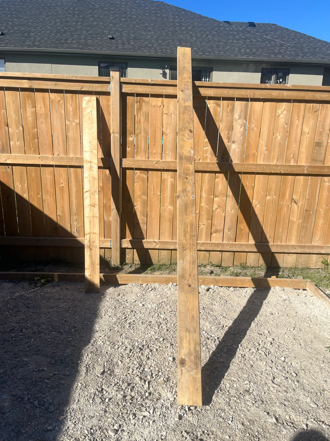 2 Wooden Fence Posts and Boards - photo 2