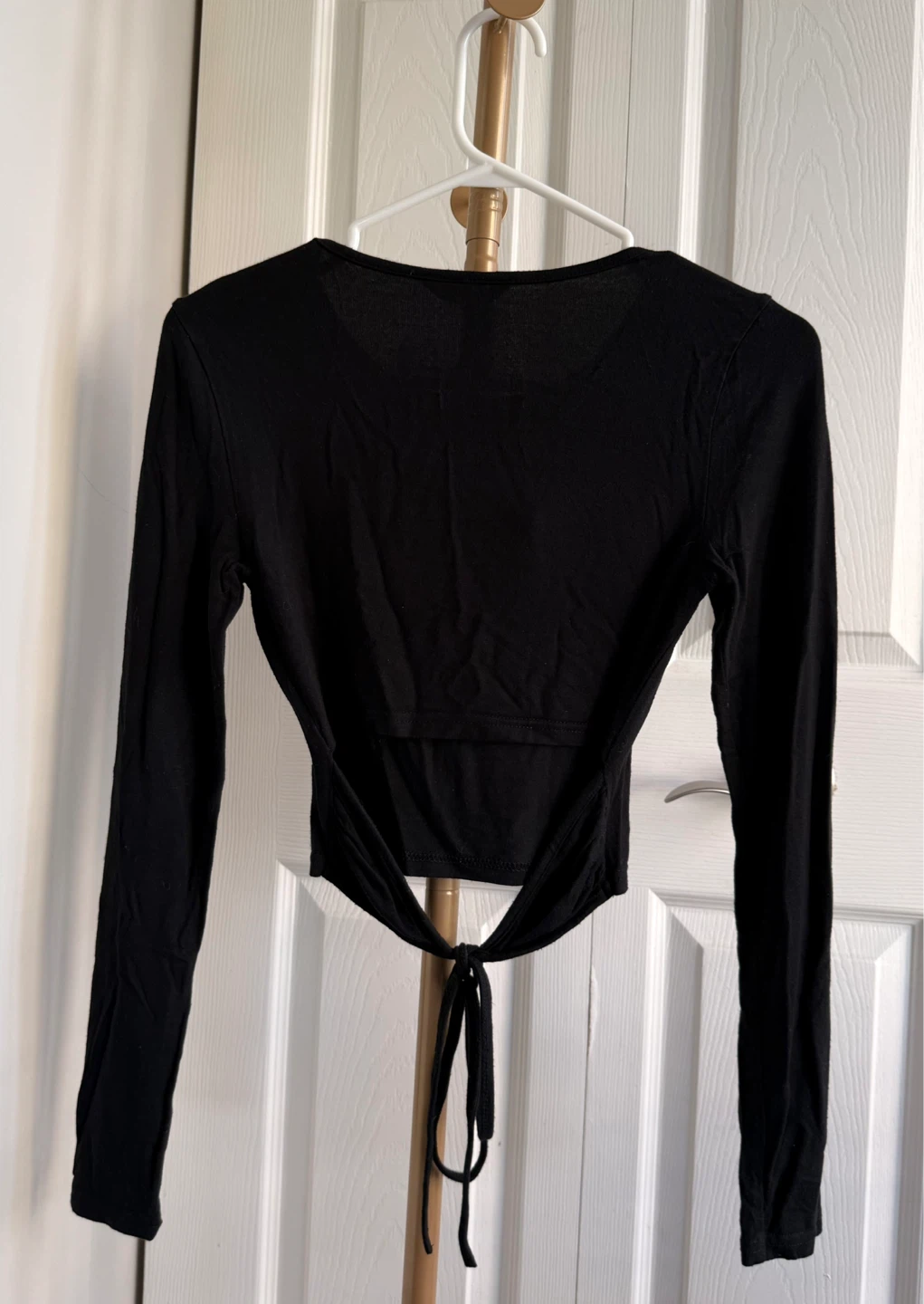 SHEIN Black Long Sleeve Tie-Back Crop Top - photo 2