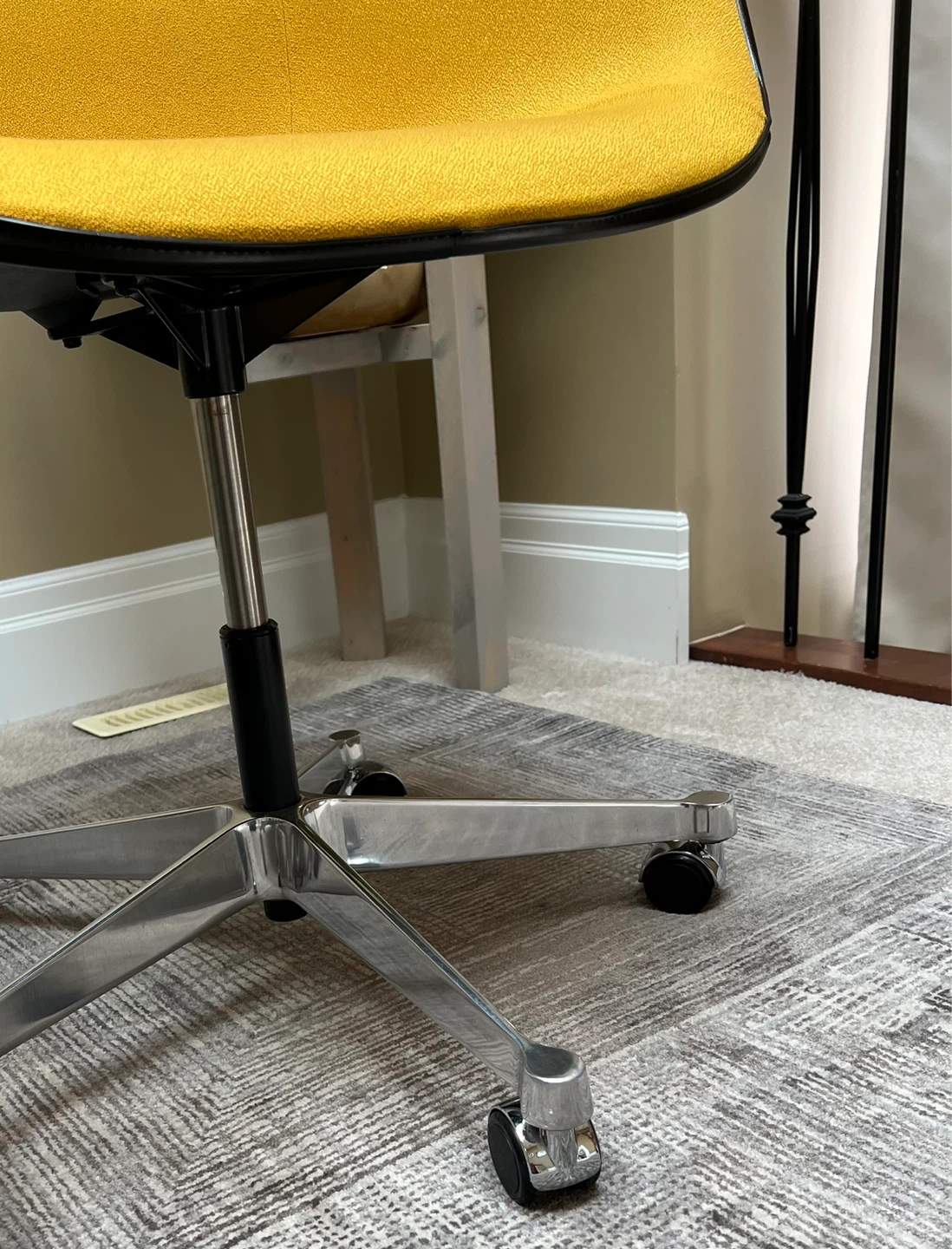 Authentic Herman Miller Eames Task Chairs - photo 5