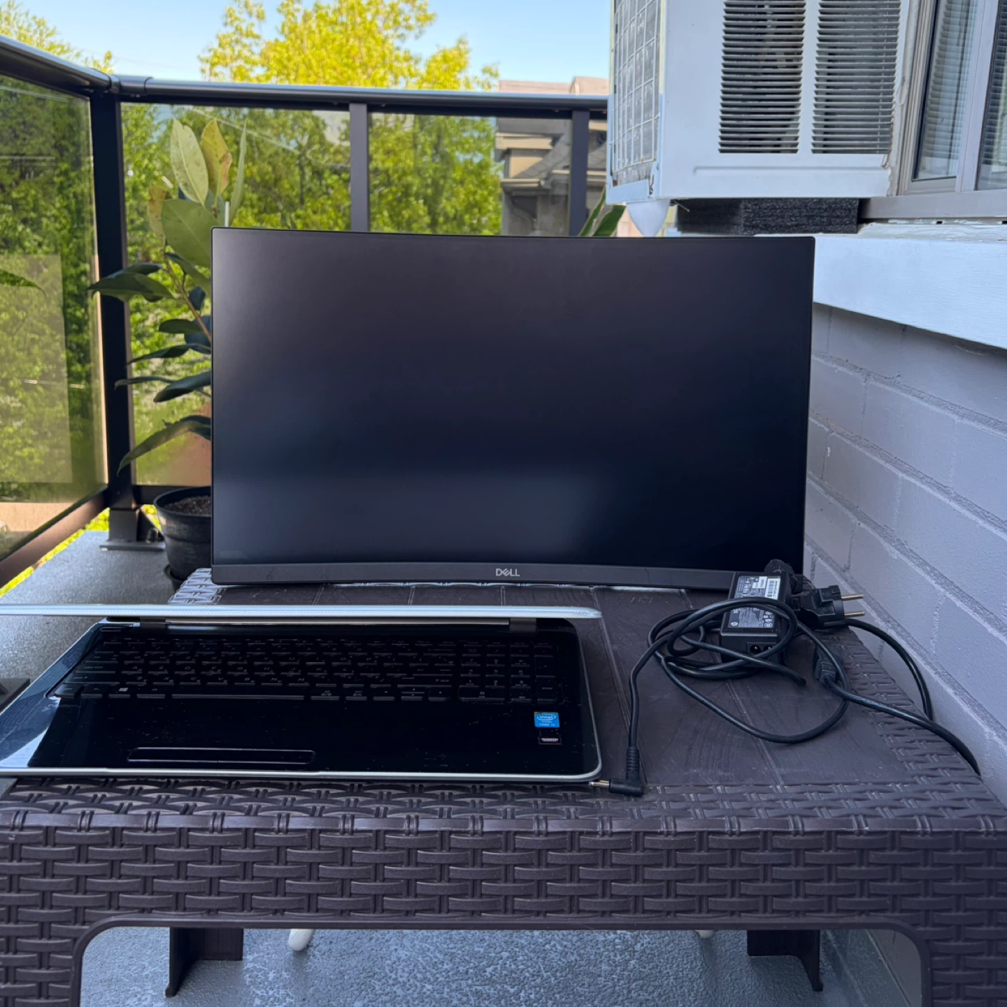 Broken Laptop and Monitor - photo 2