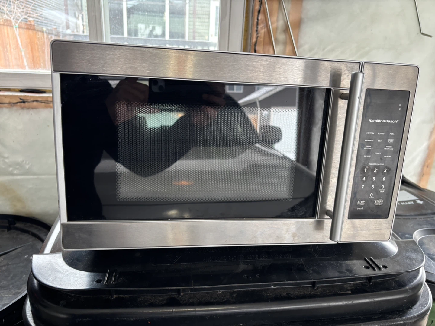 Hamilton Beach Microwave - photo 4