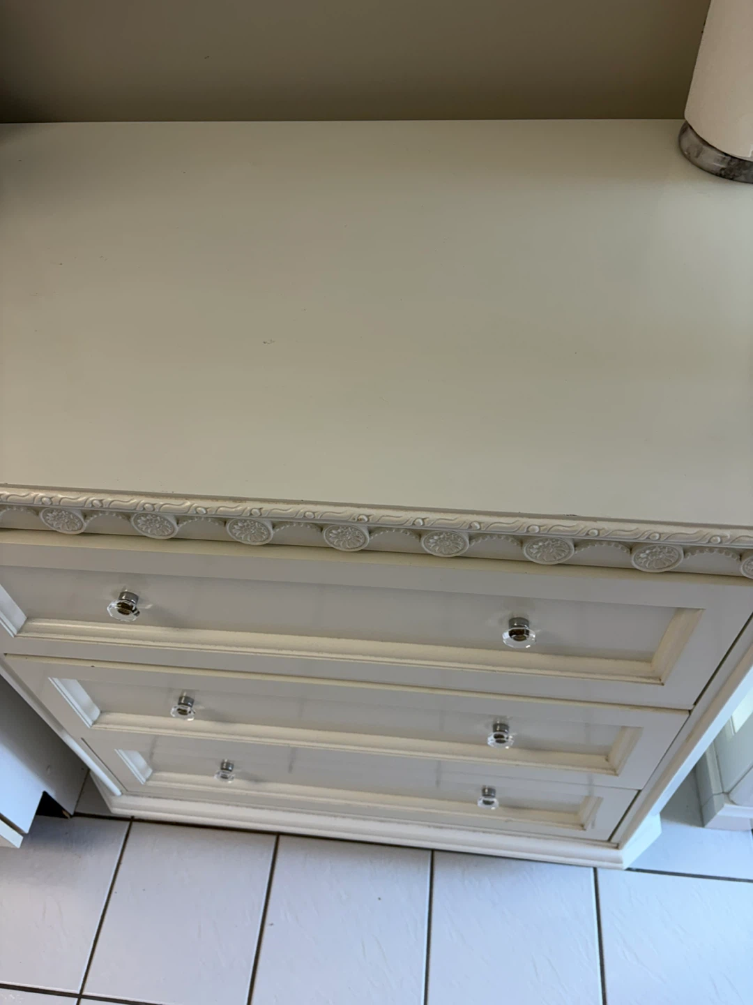 White 3-Drawer Dresser